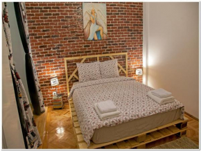 Skyview Old Town Apartment